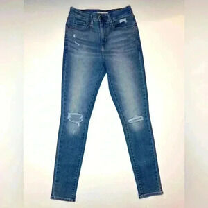 Levis Women’s 721 High Rise Skinny Jeans Size -28